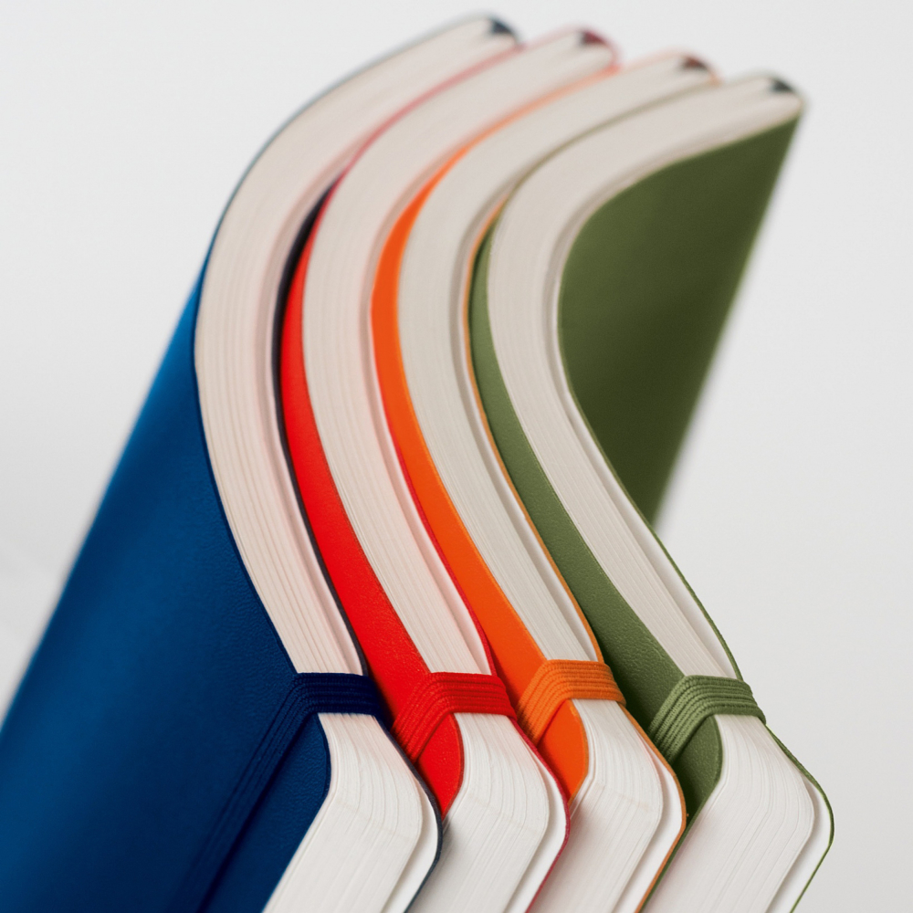 Composition Notebook B5 Softcover Black - Image 3
